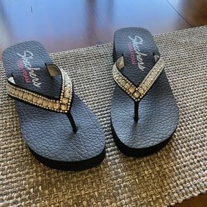 Sketcher yoga foam sandals